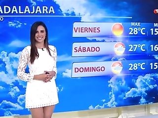 Susy Almeida En Sexy Minivestido Blanco Hd