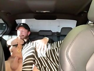 Big Booty Brazilian Mummy Cheats On Hubby With Bwc In Car