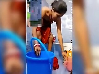 Desi Hot Woman Sundress Liquidating Bathing Demonstrating For Stepbrother Smallish Mammories Demonstrating