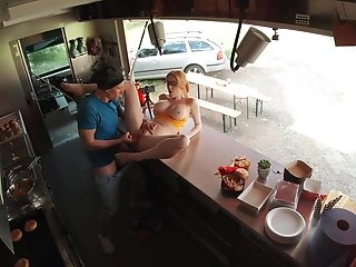 Sandy-haired Hot Scarlett Jones Gets A Food Truck Fuck