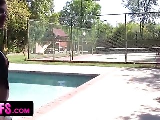 Lovely Teenage Friends Lovin’ Their Kinks In The Pool